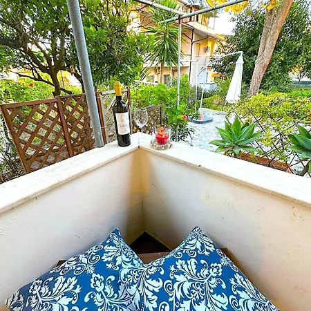 Dilettaanna With Private Garden *