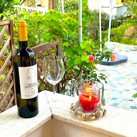 Dilettaanna Vulcano With Private Garden Apartment Tropea